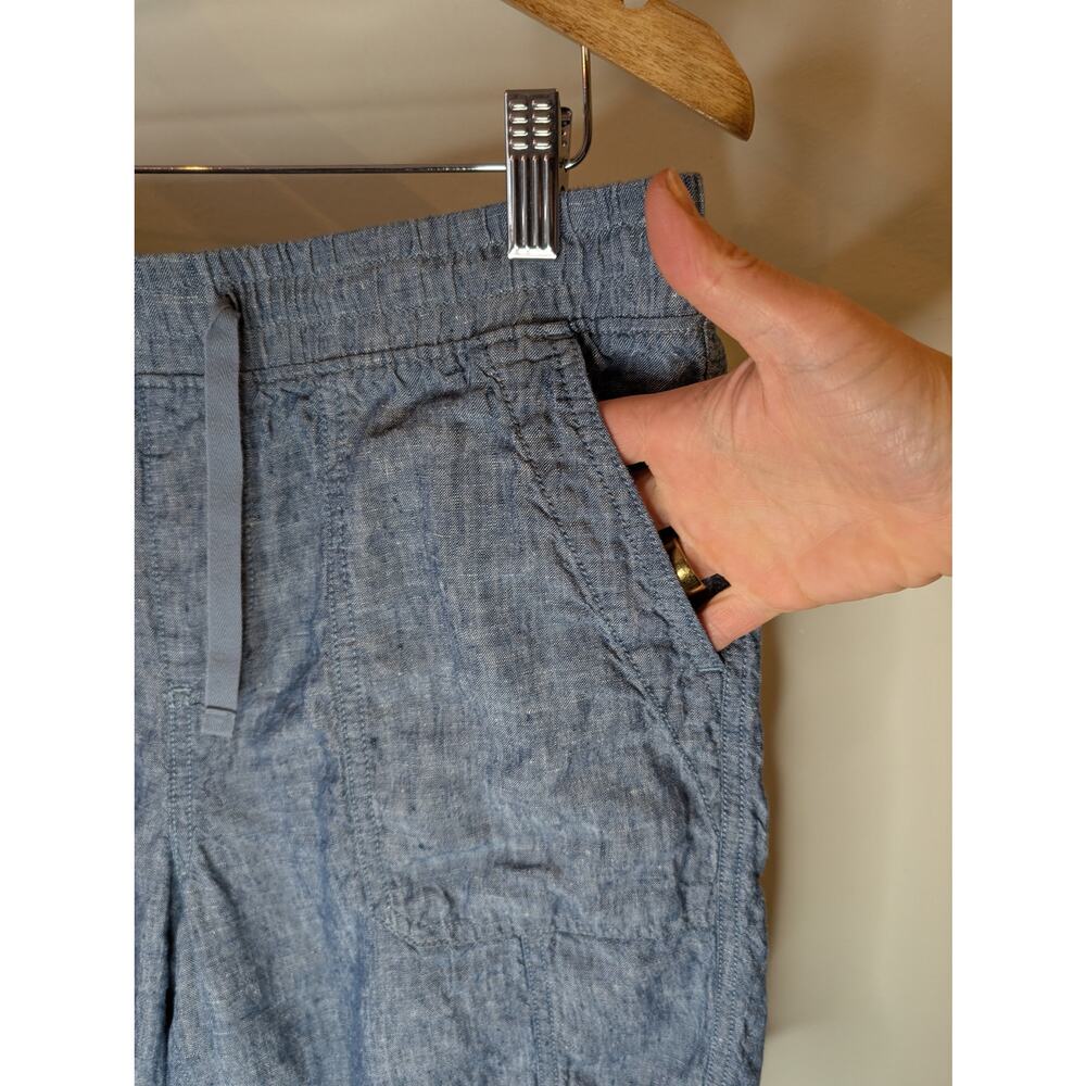 L.L. Bean Women's Gray Drawstring Linen-Blend Shorts - Picture 2 of 6